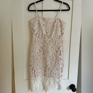 Lulu’s White Monstera Leaf Cocktail Dress